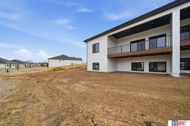 9140 Lucena Drive, Lincoln, NE 68520