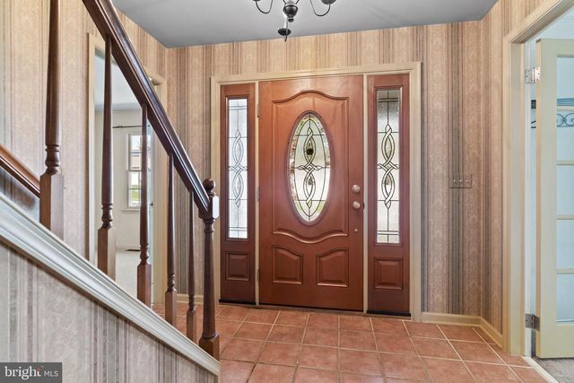 914 MAPLEWOOD LN, Enola, PA 17025