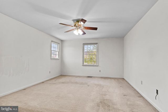 914 MAPLEWOOD LN, Enola, PA 17025