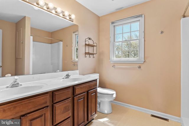 914 MAPLEWOOD LN, Enola, PA 17025