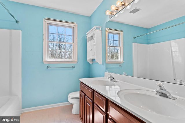 914 MAPLEWOOD LN, Enola, PA 17025