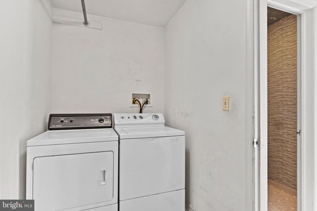 914 MAPLEWOOD LN, Enola, PA 17025
