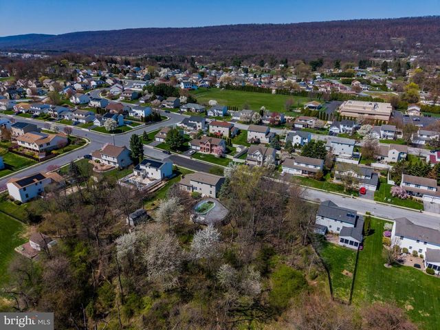 914 MAPLEWOOD LN, Enola, PA 17025