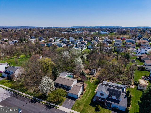 914 MAPLEWOOD LN, Enola, PA 17025