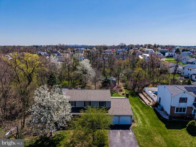 914 MAPLEWOOD LN, Enola, PA 17025