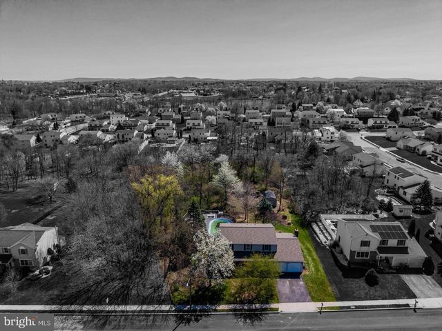 914 MAPLEWOOD LN, Enola, PA 17025