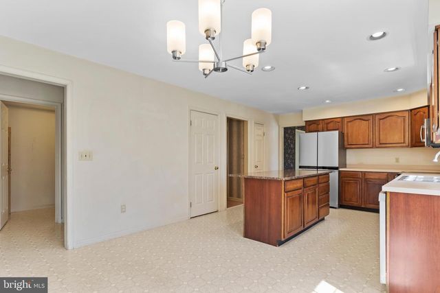 914 MAPLEWOOD LN, Enola, PA 17025