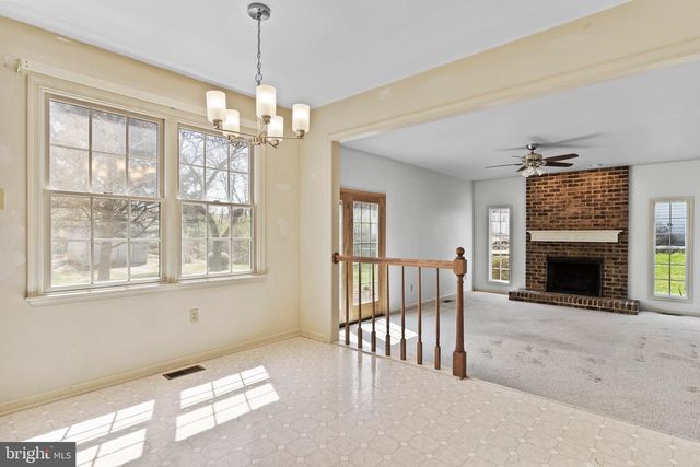 914 MAPLEWOOD LN, Enola, PA 17025