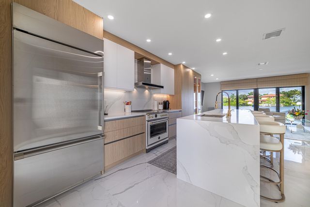 3474 S Ocean Boulevard 2, Palm Beach, FL 33480