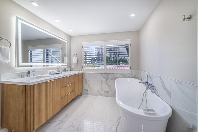 3474 S Ocean Boulevard 2, Palm Beach, FL 33480