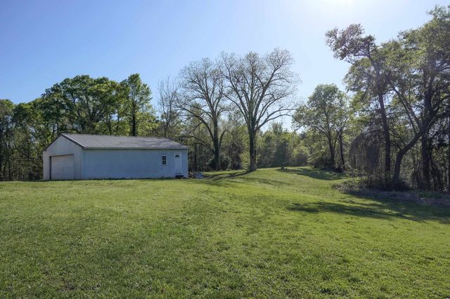 615 Beacon Light Rd, Spartanburg, SC 29307