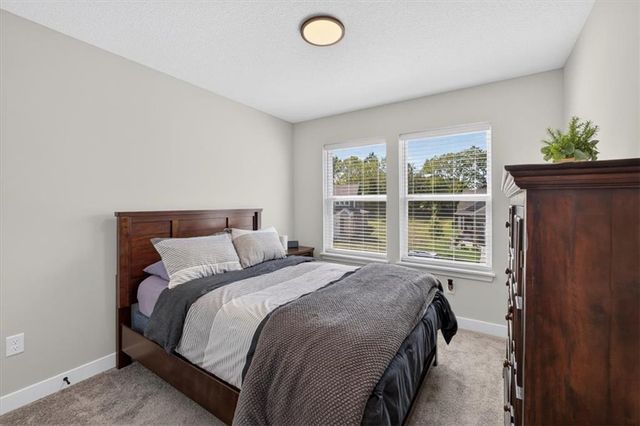 8724 SW Brickell Drive, Blue Springs, MO 64064