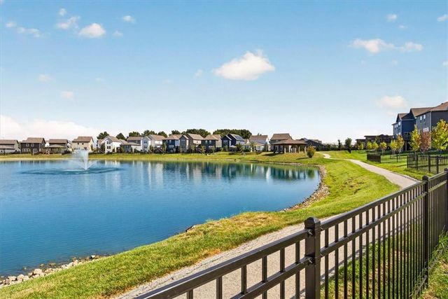 8724 SW Brickell Drive, Blue Springs, MO 64064
