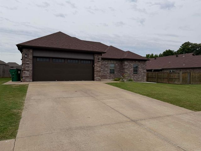 810 Mango Loop Loop, Austin, AR 72007