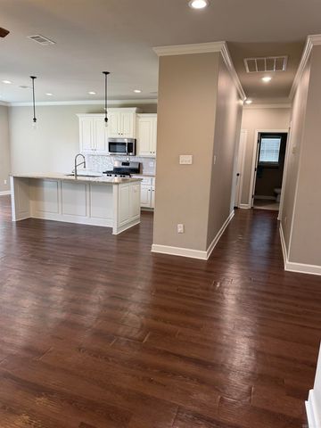 810 Mango Loop Loop, Austin, AR 72007