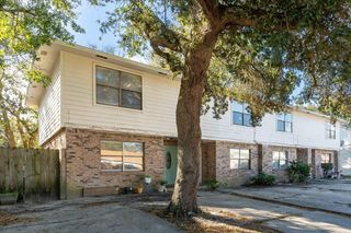 620-626 Virginia Oak Court, Fort Walton Beach, FL 32548