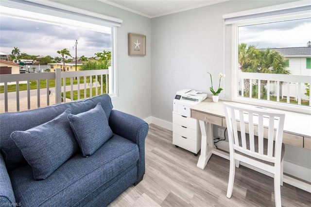 576 Coconut AVE, Goodland, FL 34140