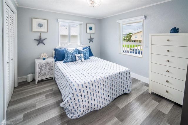 576 Coconut AVE, Goodland, FL 34140