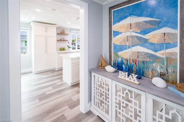 576 Coconut AVE, Goodland, FL 34140