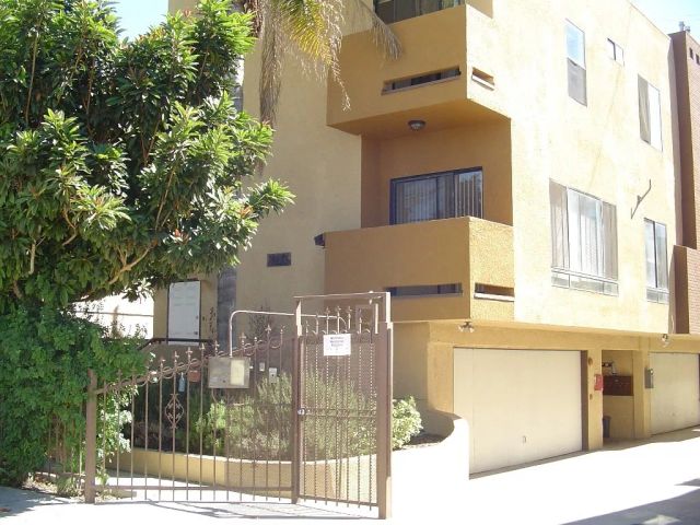 8734 - 8736 Burnet, North Hills, CA 91343