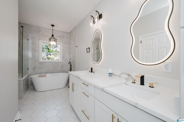 1324 7TH STREET, Pleasant Grove, AL 35127