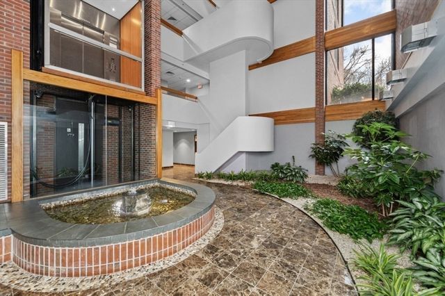 241 Perkins St C407, Boston, MA 02130