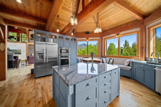 119 Moat View Drive, Albany, NH 03813