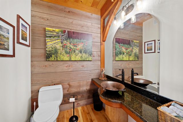 119 Moat View Drive, Albany, NH 03813