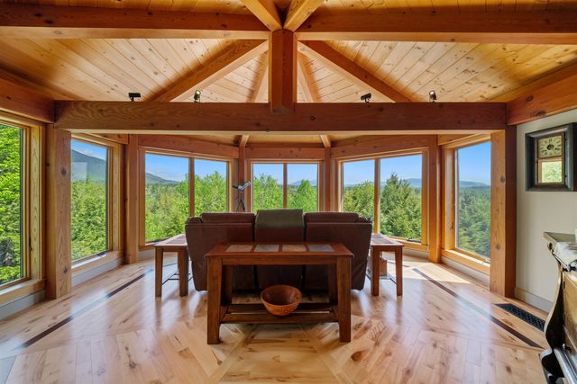 119 Moat View Drive, Albany, NH 03813