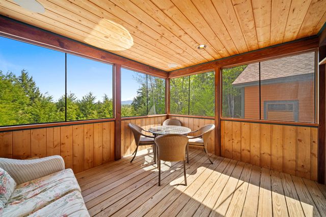 119 Moat View Drive, Albany, NH 03813