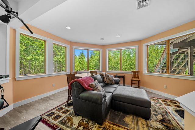 119 Moat View Drive, Albany, NH 03813