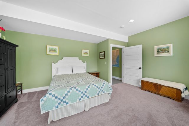 119 Moat View Drive, Albany, NH 03813