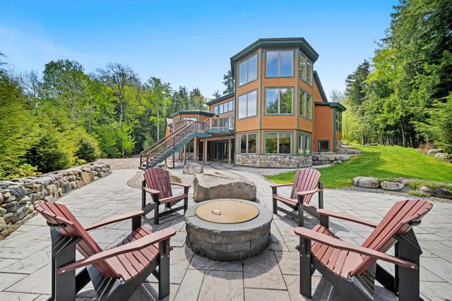 119 Moat View Drive, Albany, NH 03813