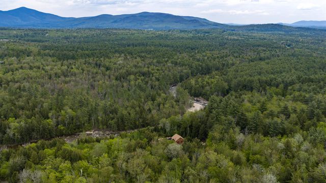 119 Moat View Drive, Albany, NH 03813