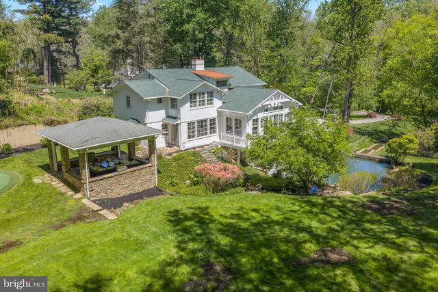15 PAPER MILL RD, Newtown Square, PA 19073