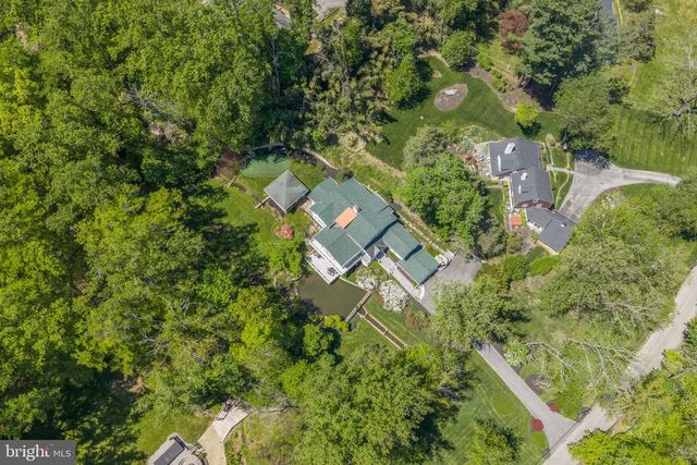15 PAPER MILL RD, Newtown Square, PA 19073