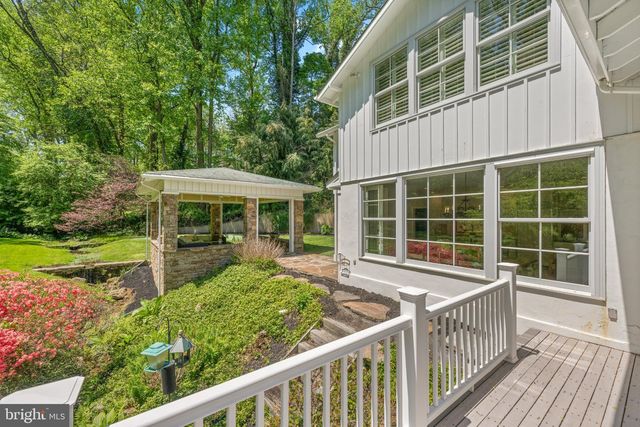 15 PAPER MILL RD, Newtown Square, PA 19073