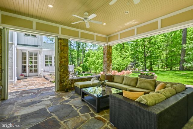 15 PAPER MILL RD, Newtown Square, PA 19073