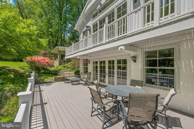 15 PAPER MILL RD, Newtown Square, PA 19073
