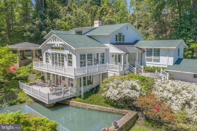 15 PAPER MILL RD, Newtown Square, PA 19073