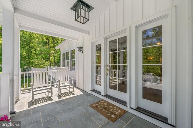 15 PAPER MILL RD, Newtown Square, PA 19073