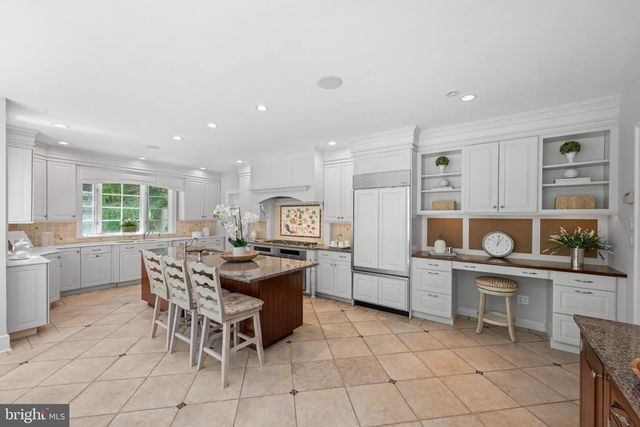 15 PAPER MILL RD, Newtown Square, PA 19073