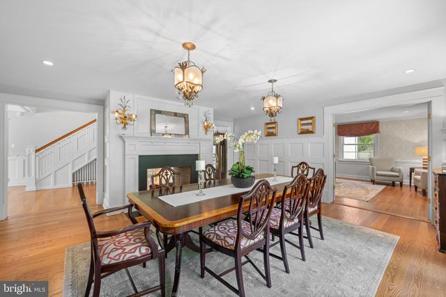 15 PAPER MILL RD, Newtown Square, PA 19073