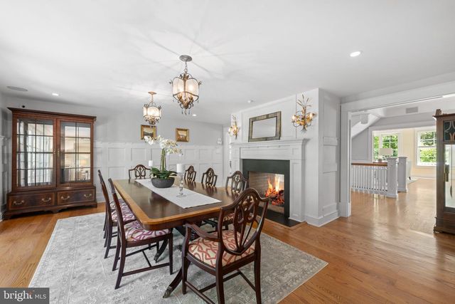 15 PAPER MILL RD, Newtown Square, PA 19073