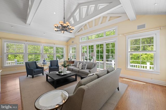 15 PAPER MILL RD, Newtown Square, PA 19073