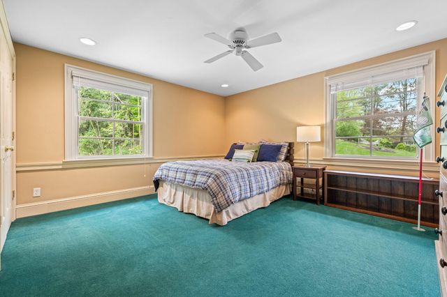 15 PAPER MILL RD, Newtown Square, PA 19073