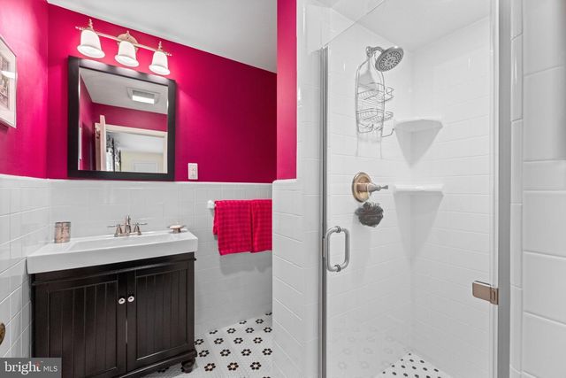 15 PAPER MILL RD, Newtown Square, PA 19073