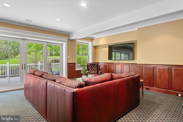 15 PAPER MILL RD, Newtown Square, PA 19073