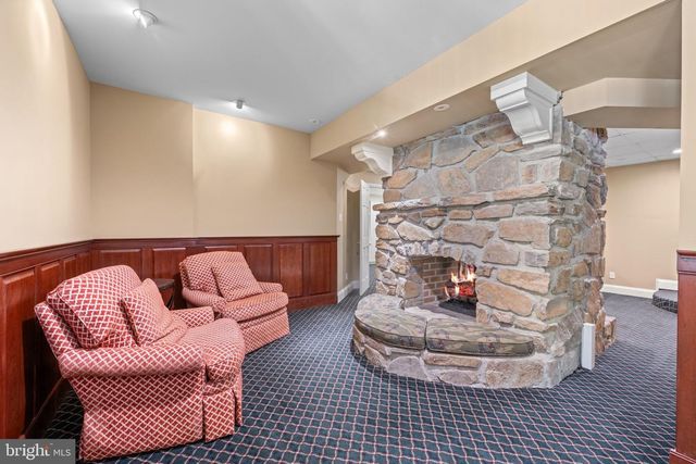 15 PAPER MILL RD, Newtown Square, PA 19073