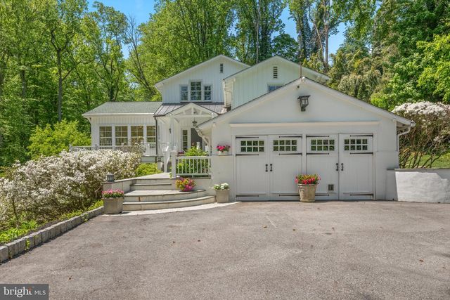 15 PAPER MILL RD, Newtown Square, PA 19073
